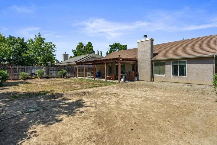 748 Ashbury Court, Los Banos, California 93635