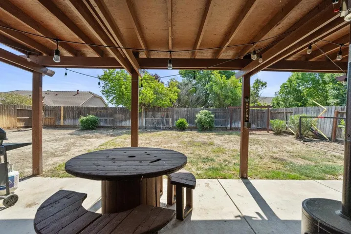 748 Ashbury Court, Los Banos, California 93635