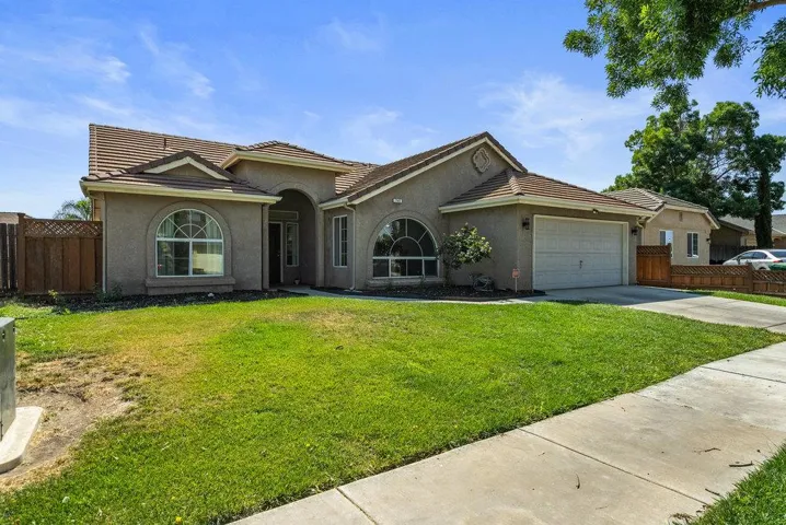 748 Ashbury Court, Los Banos, California 93635
