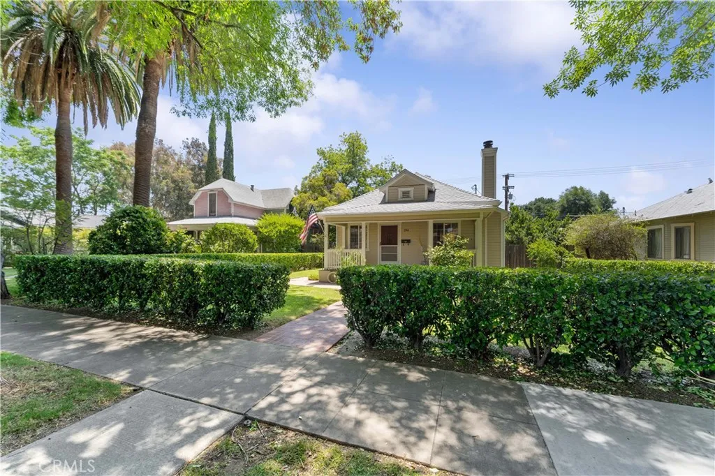 2364 6th Street, La Verne, California 91750 home-pic-2