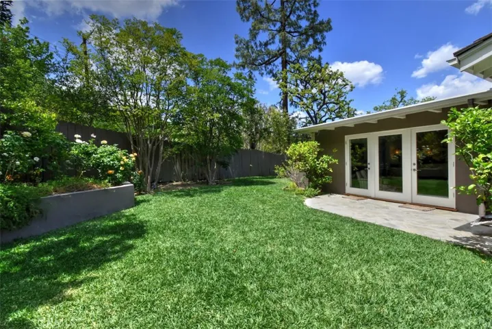 4303 Bonavita Drive, Encino, California 91436