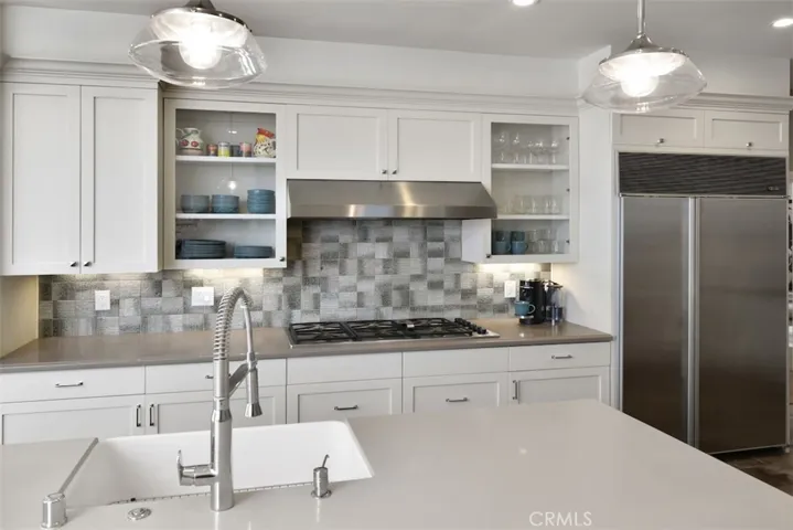 4303 Bonavita Drive, Encino, California 91436