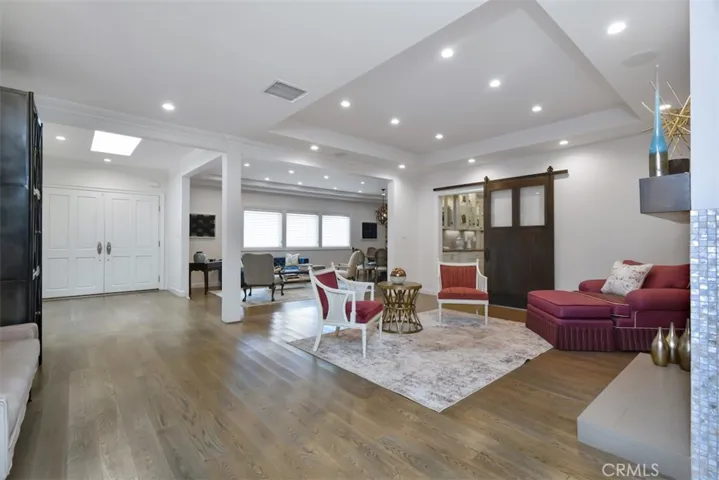 4303 Bonavita Drive, Encino, California 91436