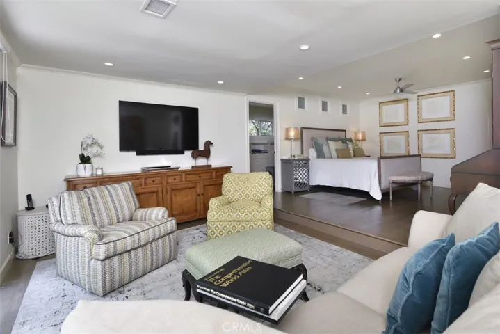 4303 Bonavita Drive, Encino, California 91436