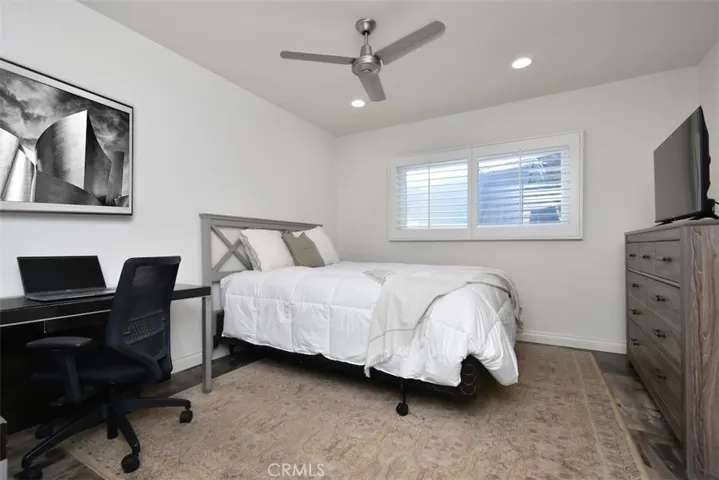 4303 Bonavita Drive, Encino, California 91436