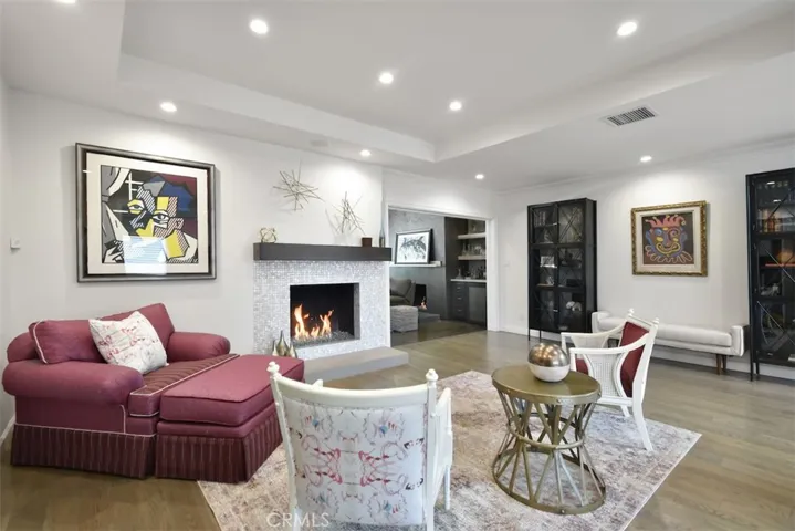 4303 Bonavita Drive, Encino, California 91436