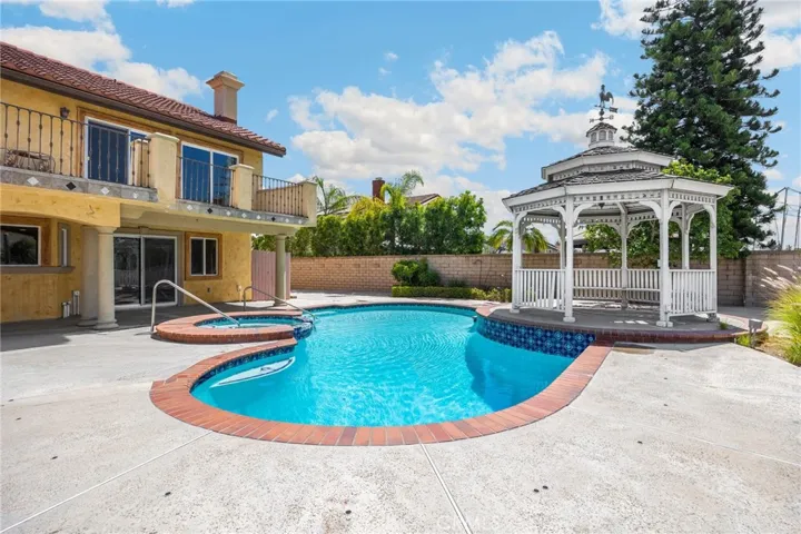 24330 Via Lenardo, Yorba Linda, California 92887