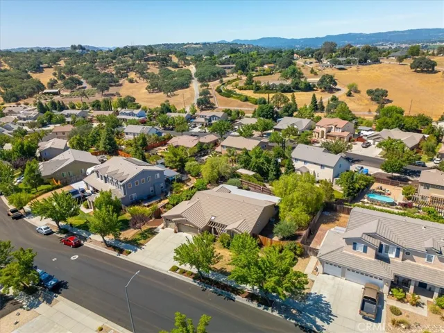 796 Angus Street, Paso Robles, California 93446