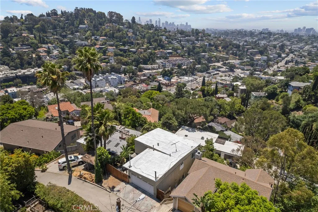 2067 Mayview Drive, Los Angeles, California 90027 home-pic-5