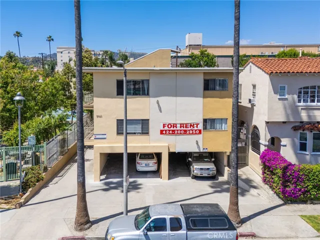 5923 Carlton Way, Los Angeles, California 90028