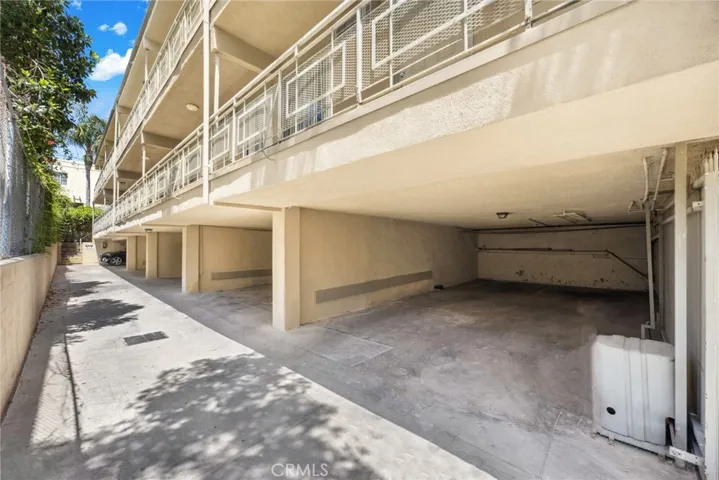 5923 Carlton Way, Los Angeles, California 90028