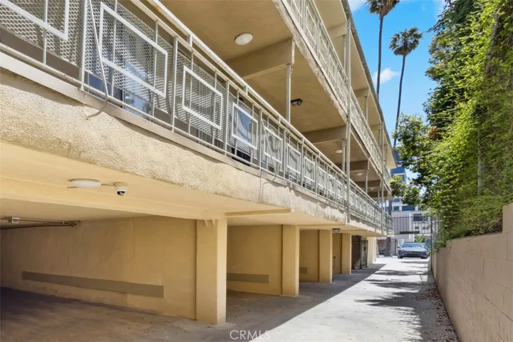 5923 Carlton Way, Los Angeles, California 90028