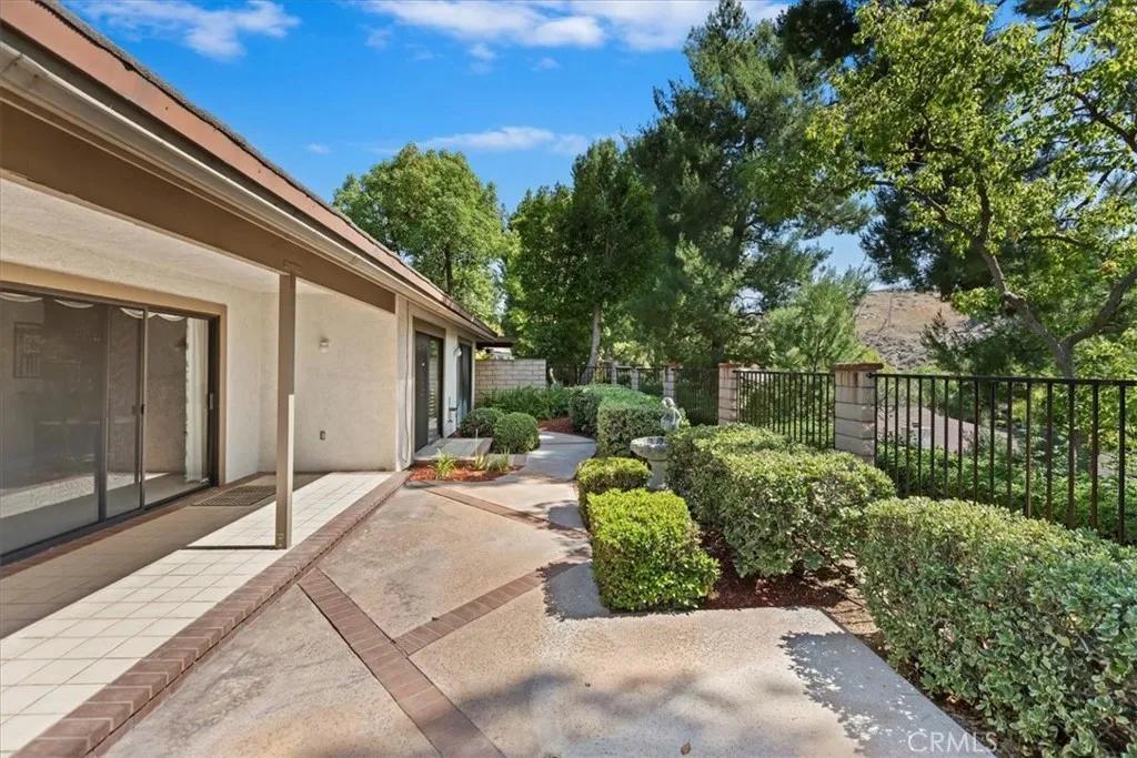 548 Via La Paloma, Riverside, California 92507 home-pic-28