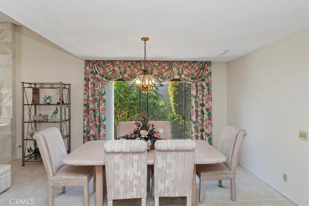 548 Via La Paloma, Riverside, California 92507 home-pic-11