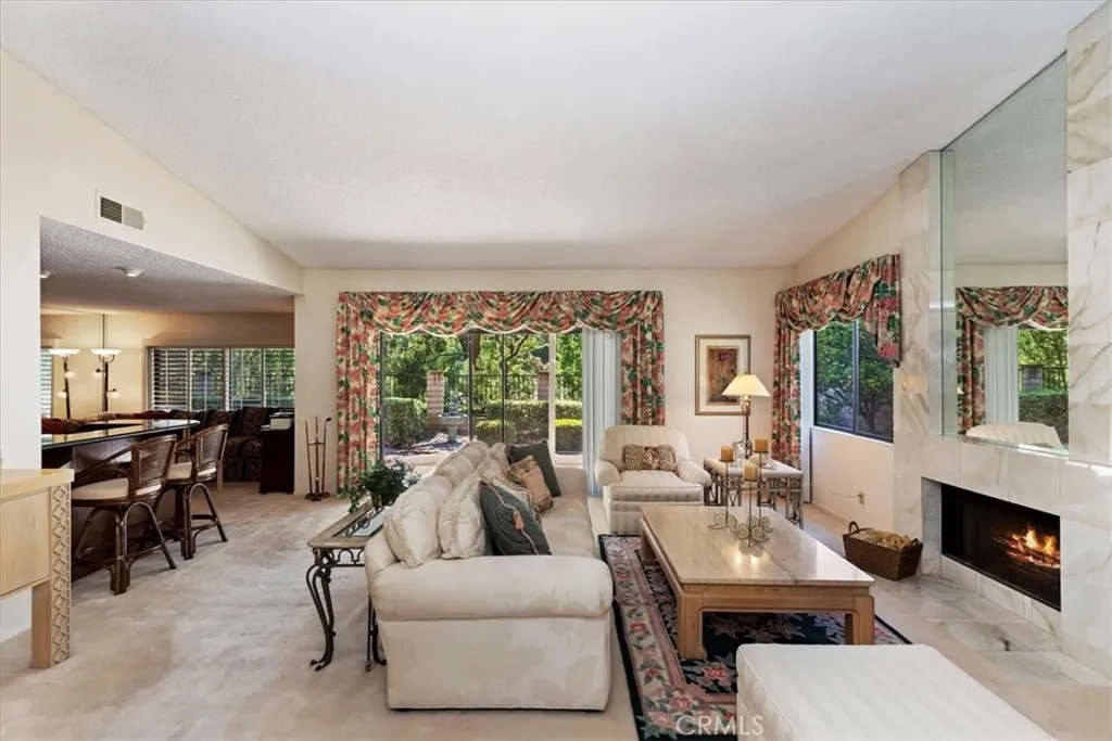 548 Via La Paloma, Riverside, California 92507 home-pic-7