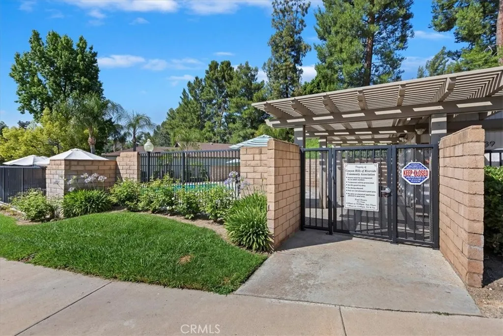 548 Via La Paloma, Riverside, California 92507 home-pic-37