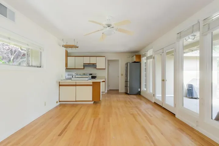 260 Santa Monica Avenue, Menlo Park, California 94025