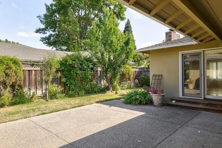 260 Santa Monica Avenue, Menlo Park, California 94025