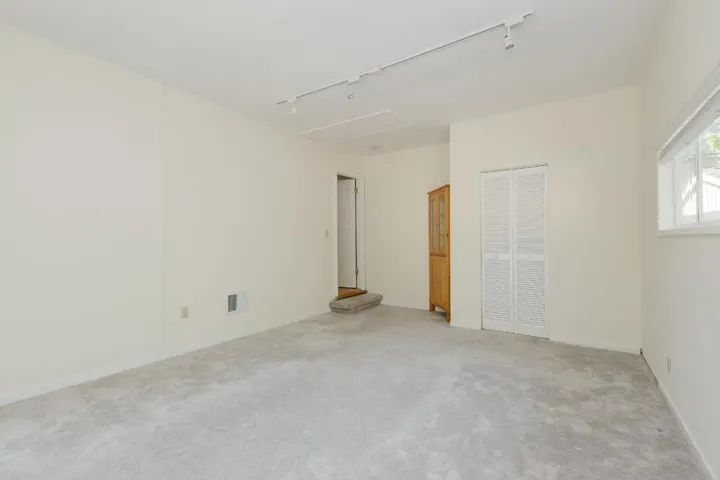 260 Santa Monica Avenue, Menlo Park, California 94025