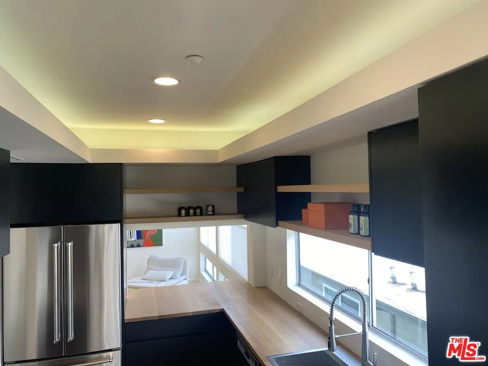 2237 S Bentley Avenue 302, Los Angeles, California 90064 home-pic-55