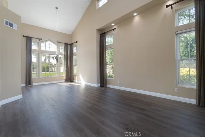 30528 Covecrest Circle, Menifee, California 92584