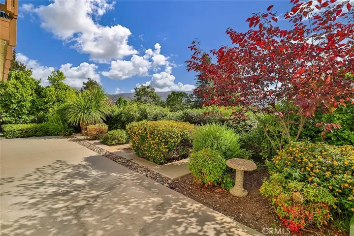 813 Woodlawn Drive, Thousand Oaks, California 91360