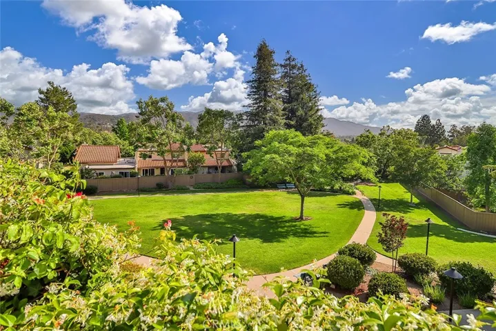813 Woodlawn Drive, Thousand Oaks, California 91360