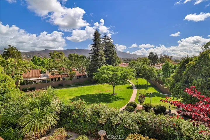 813 Woodlawn Drive, Thousand Oaks, California 91360