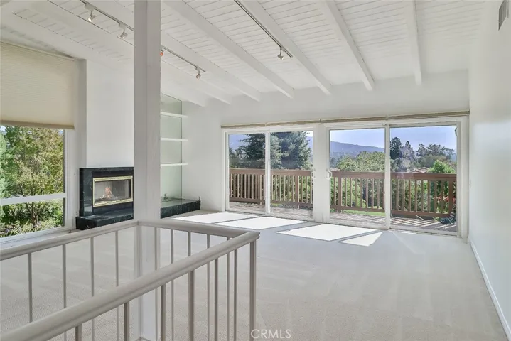 813 Woodlawn Drive, Thousand Oaks, California 91360