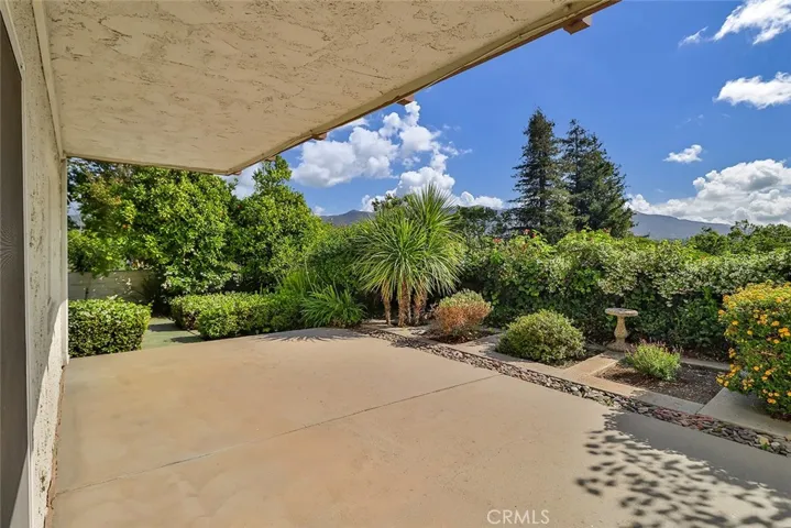 813 Woodlawn Drive, Thousand Oaks, California 91360