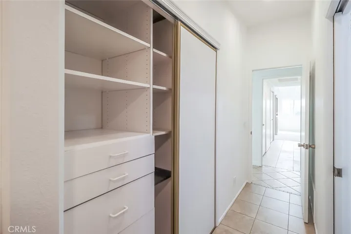 813 Woodlawn Drive, Thousand Oaks, California 91360