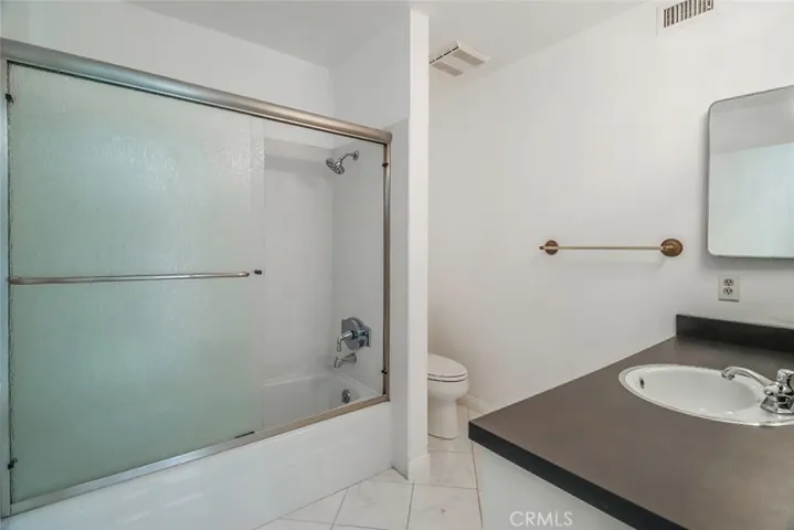 813 Woodlawn Drive, Thousand Oaks, California 91360