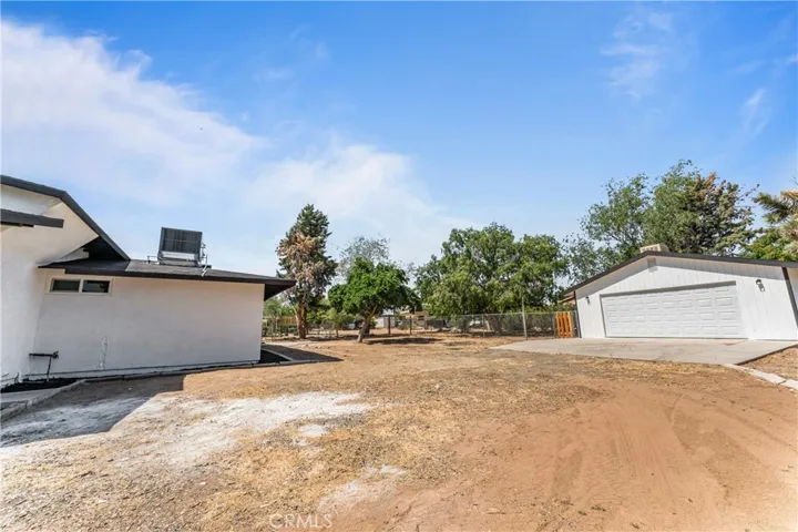 10352 Lincoln Avenue, Hesperia, California 92345