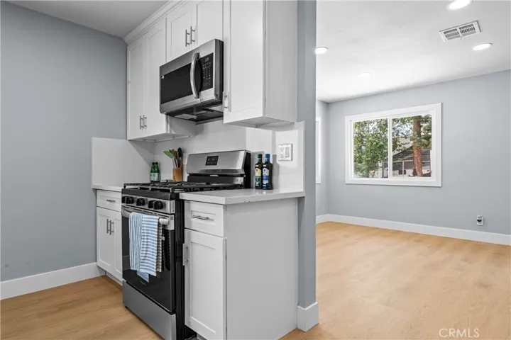 10352 Lincoln Avenue, Hesperia, California 92345
