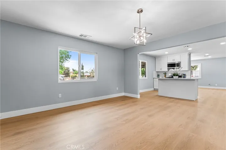 10352 Lincoln Avenue, Hesperia, California 92345