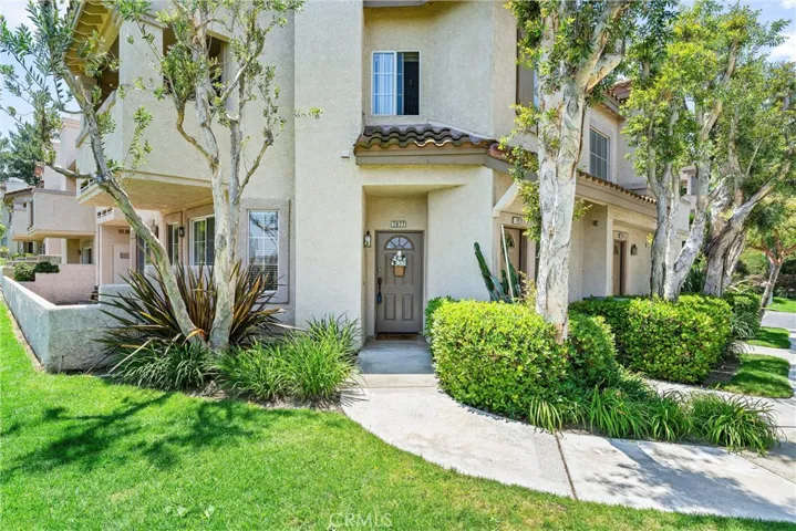 7977 E Viewrim Drive, Anaheim Hills, California 92808