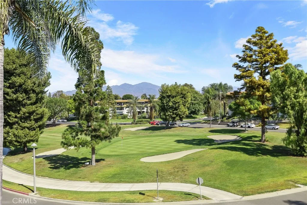 2386 Via Mariposa W 2b, Laguna Woods, California 92637, 2 Bedrooms Bedrooms, ,2 BathroomsBathrooms,Residential,For Sale,Via Mariposa,TR25130730