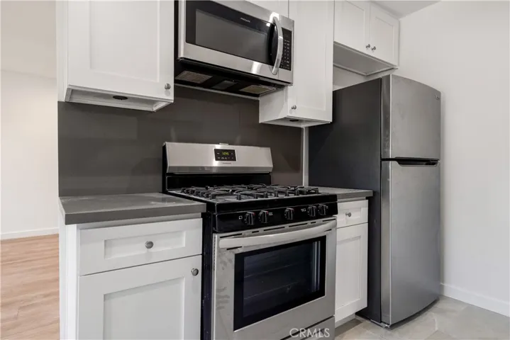 17956 Schoenborn Street, Northridge, California 91325