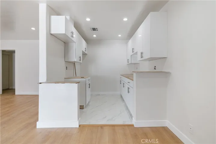 17956 Schoenborn Street, Northridge, California 91325