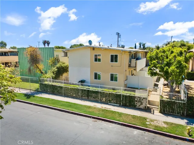 17956 Schoenborn Street, Northridge, California 91325