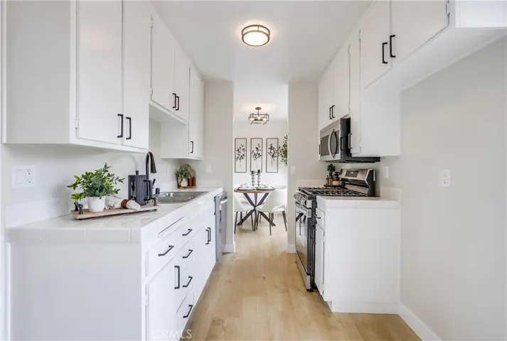 22701 Via Castilla, Lake Forest, California 92630
