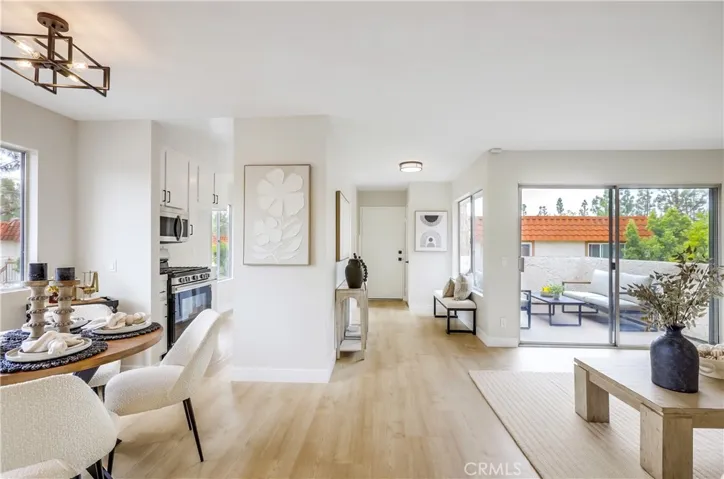 22701 Via Castilla, Lake Forest, California 92630