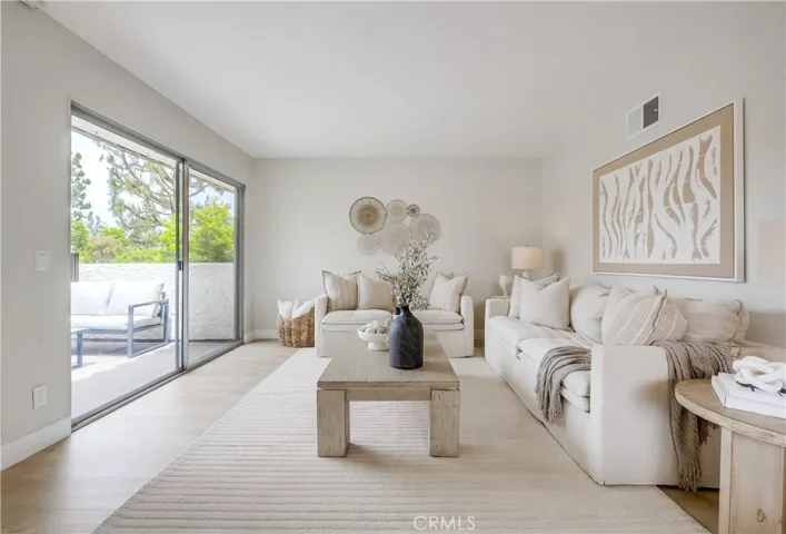 22701 Via Castilla, Lake Forest, California 92630