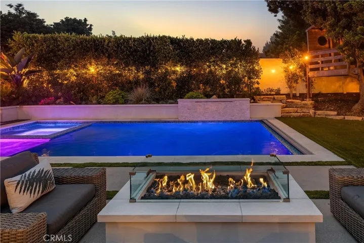 27139 Indian Peak Road, Rancho Palos Verdes, California 90275