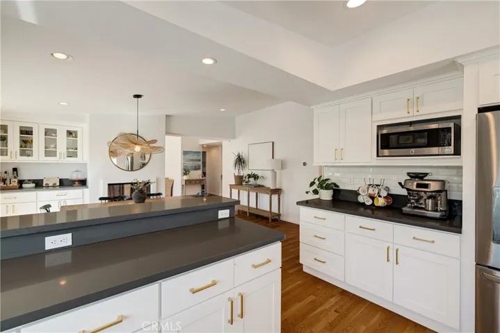 27139 Indian Peak Road, Rancho Palos Verdes, California 90275
