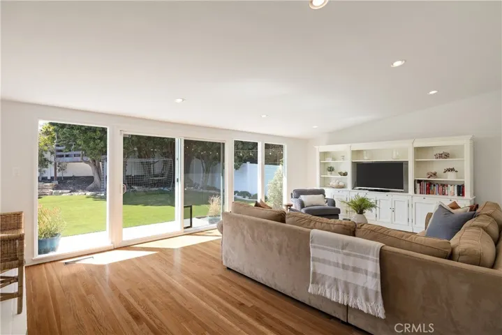 27139 Indian Peak Road, Rancho Palos Verdes, California 90275