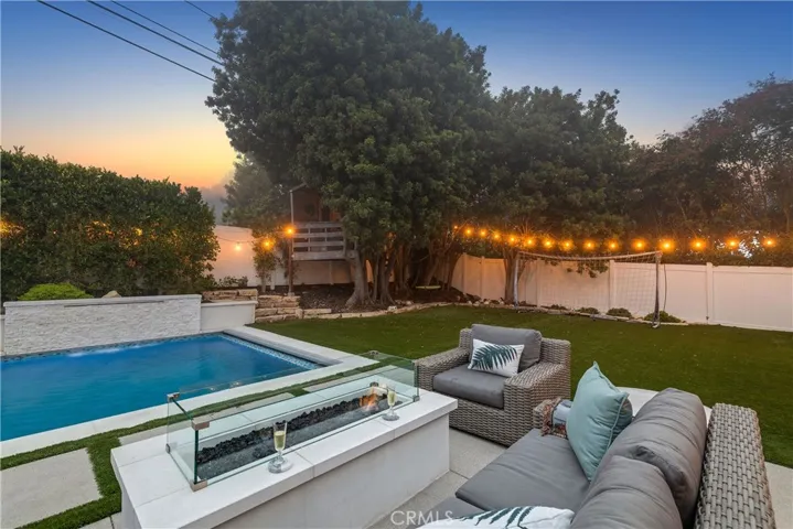 27139 Indian Peak Road, Rancho Palos Verdes, California 90275