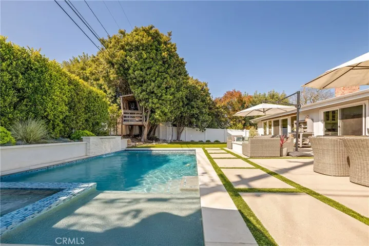 27139 Indian Peak Road, Rancho Palos Verdes, California 90275