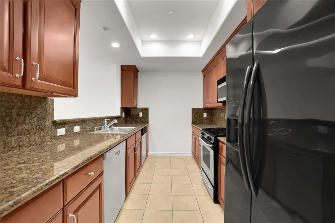 8555 Cashio Street 203, Los Angeles, California 90035 home-pic-17