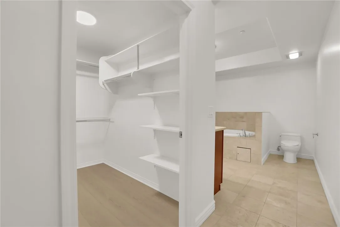 8555 Cashio Street 203, Los Angeles, California 90035 home-pic-56